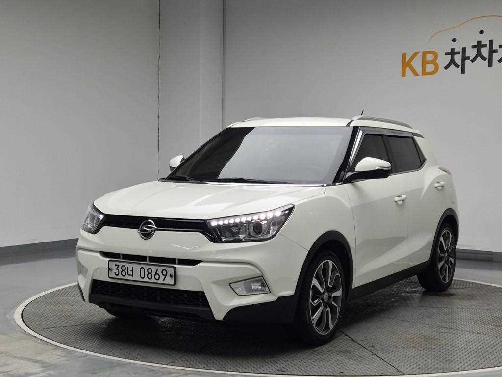 Ssangyong Tivoli 2016 Blanco - Importación desde Corea - HF Imports Iquique - Foto 1