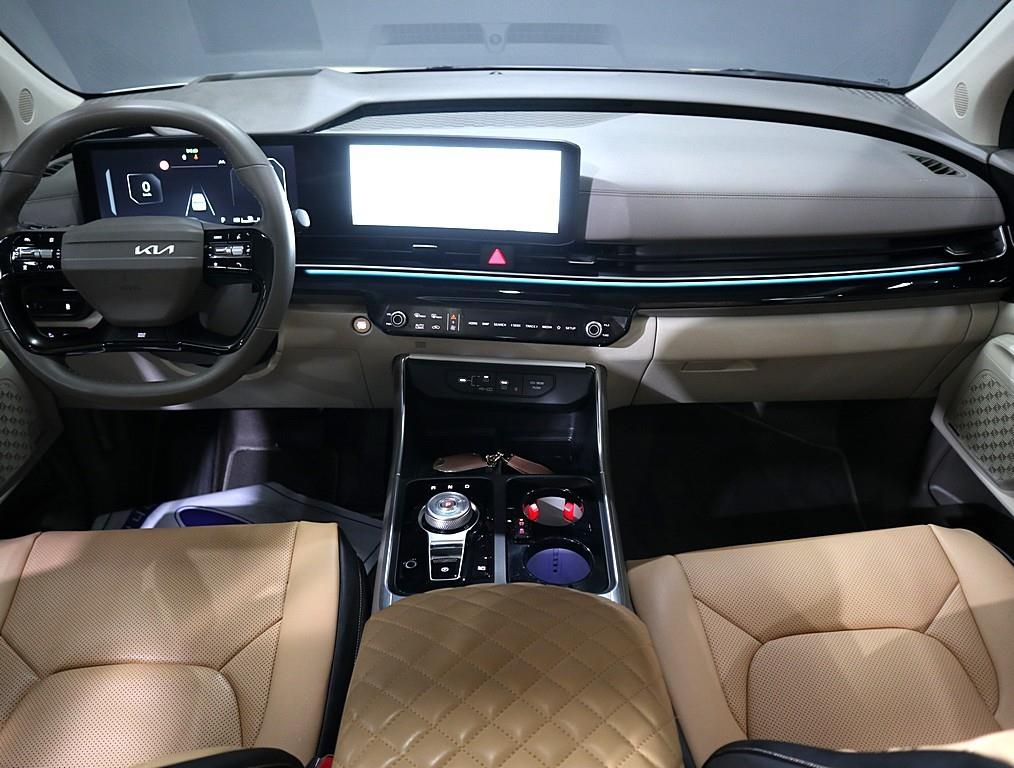 KIA Carnival - Vista 5