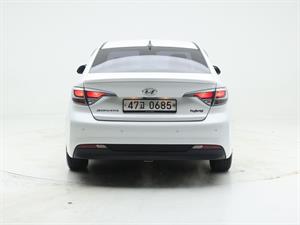 HYUNDAI Sonata - Vista 10