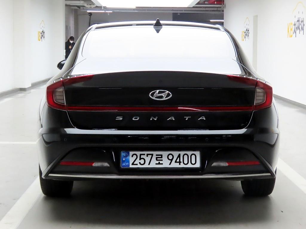 HYUNDAI Sonata - Vista 3