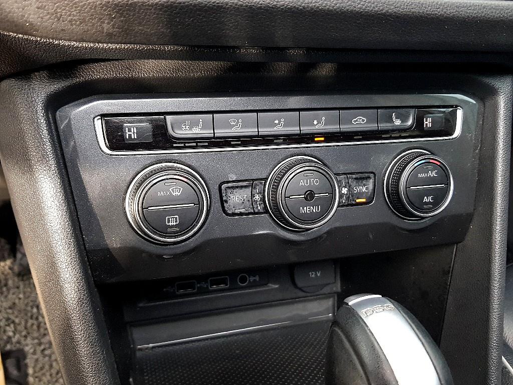 Volkswagen Tiguan - Vista 11