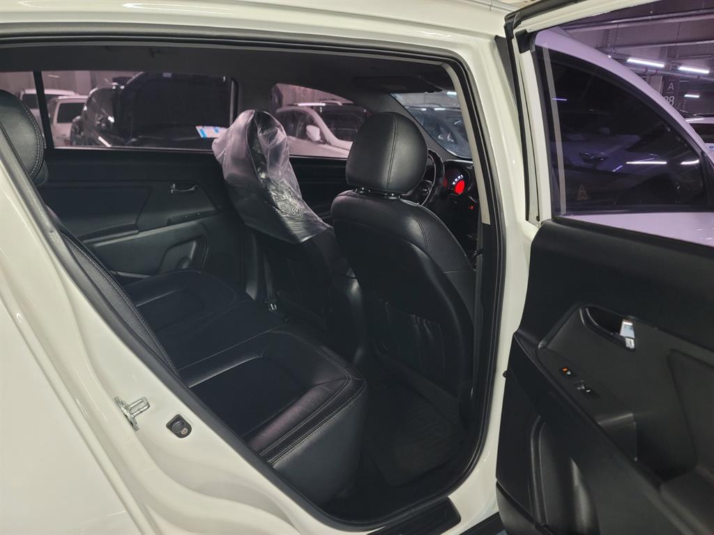 KIA Sportage - Vista 8