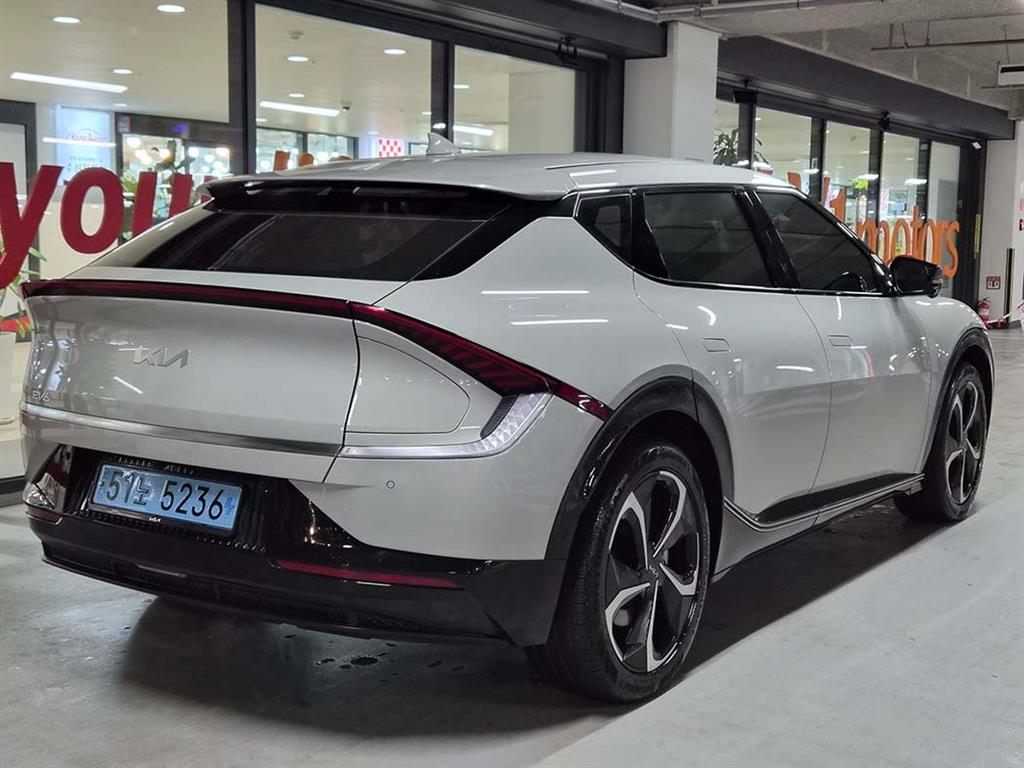 KIA EV6 - Vista 4