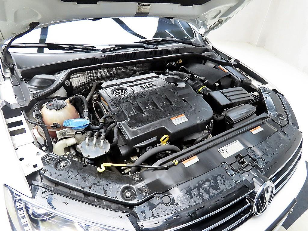 Volkswagen Jetta 2015 Blanco - Importación desde Corea - HF Imports Iquique - Foto 19