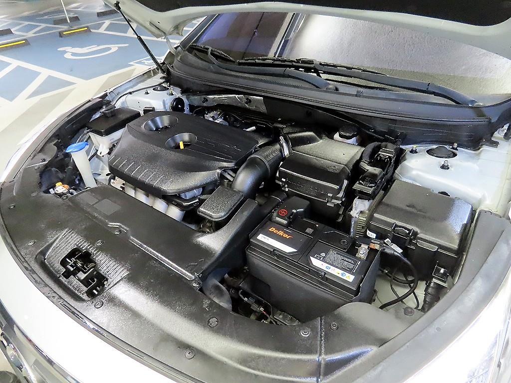 HYUNDAI Sonata 2016 Plateado - Importación desde Corea - HF Imports Iquique - Foto 19