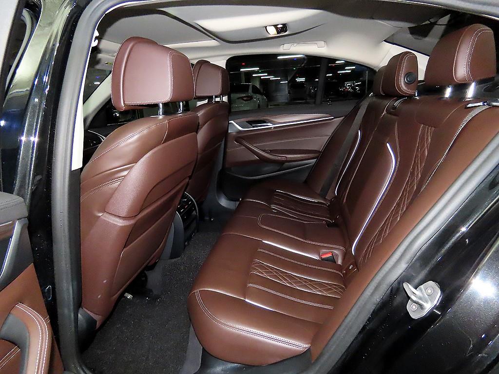 BMW 5 Series - Vista 7