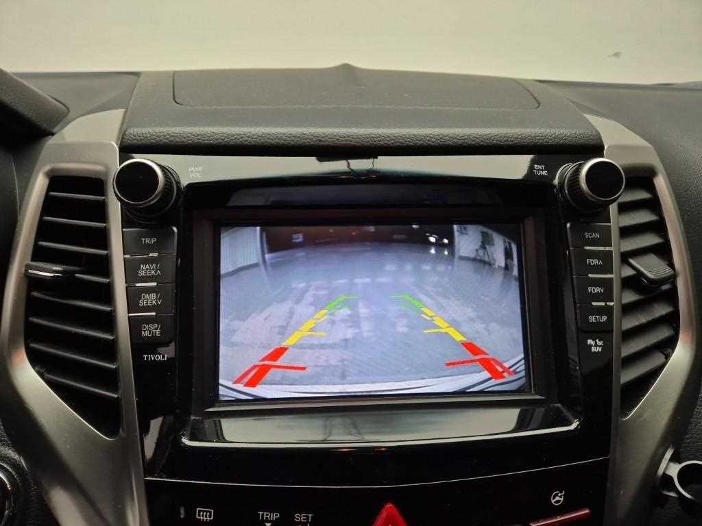 Ssangyong Tivoli 2016 Blanco - Importación desde Corea - HF Imports Iquique - Foto 14