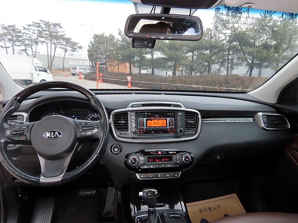 KIA Sorento - Vista 7