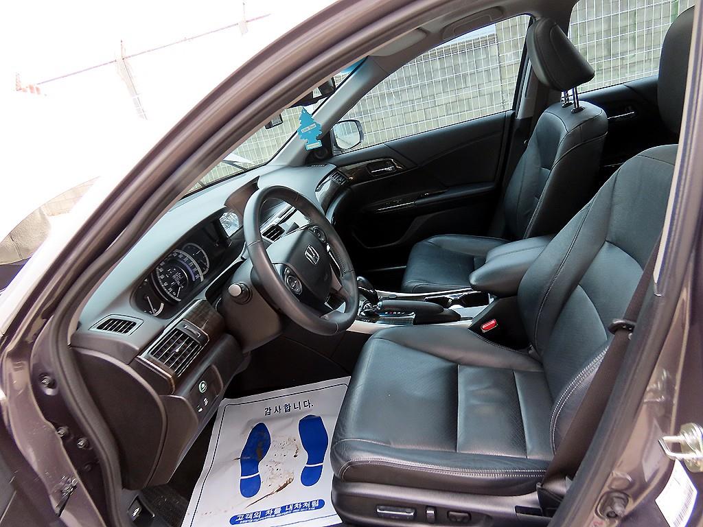 Honda Accord - Vista 5