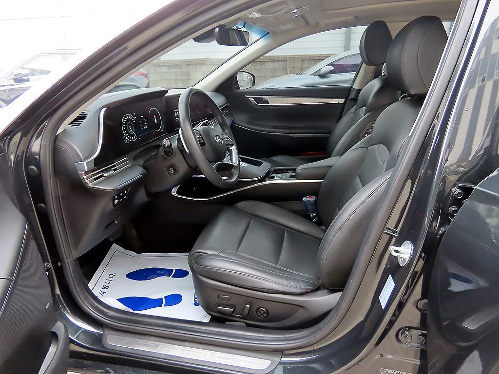 HYUNDAI Grandeur - Vista 5