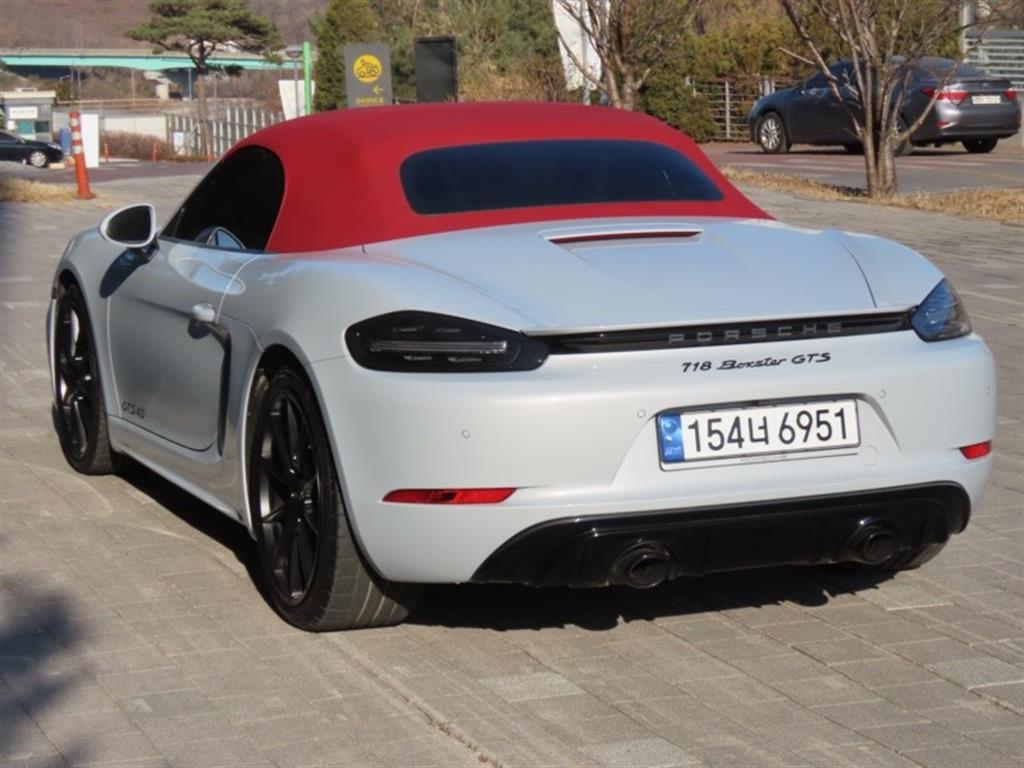 Porsche 718 - Vista 7