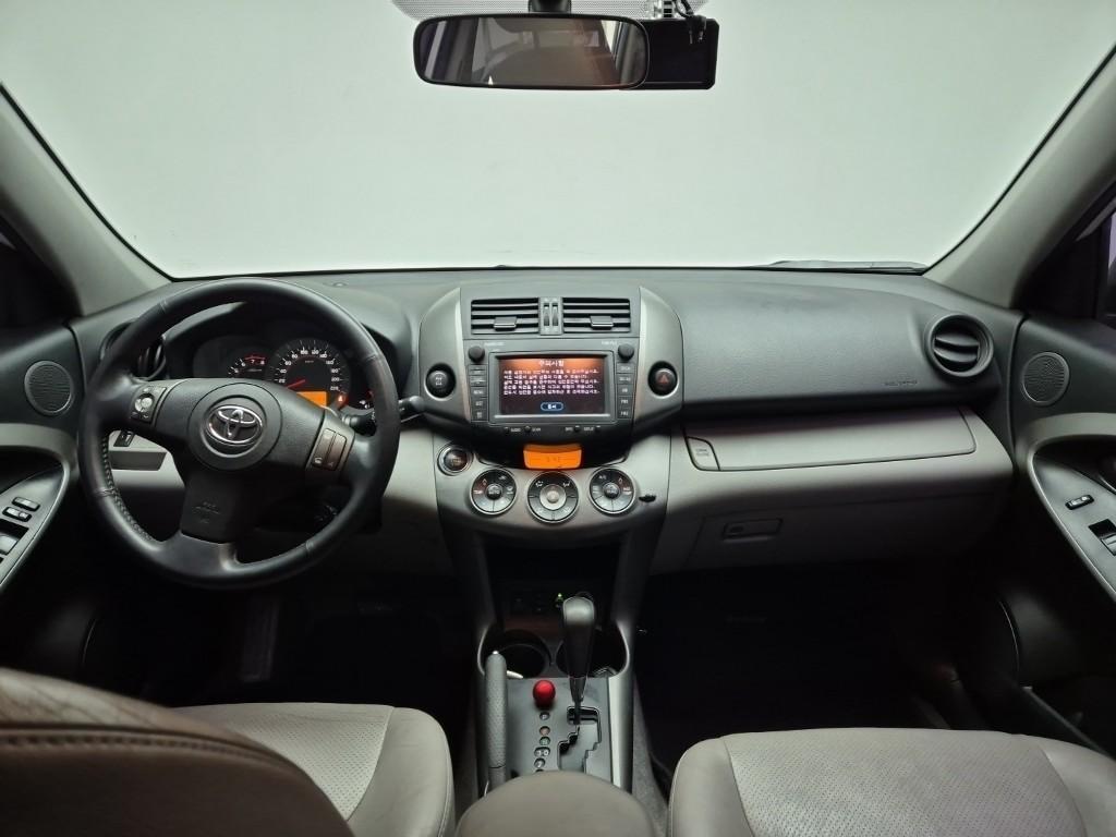 Toyota RAV4 - Vista 7