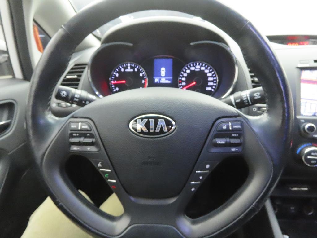 KIA K3 - Vista 8
