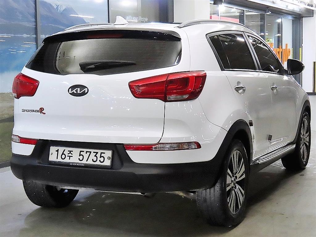 KIA Sportage - Vista 4