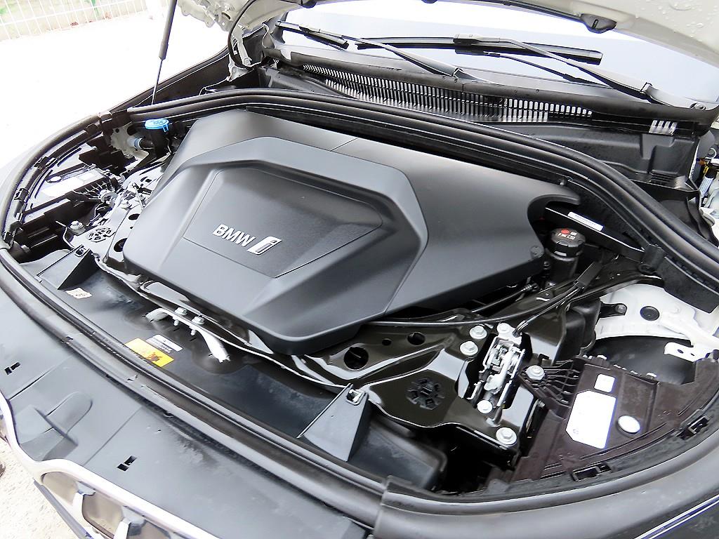 BMW iX1 2023 Blanco - Importación desde Corea - HF Imports Iquique - Foto 19