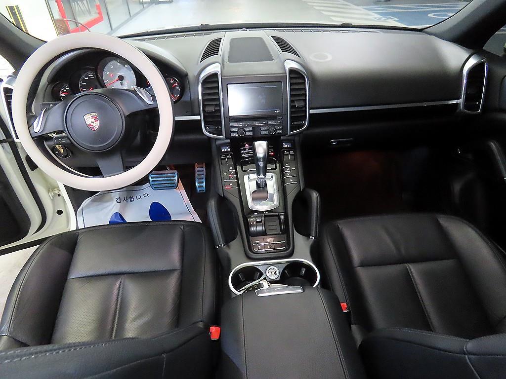 Porsche Cayenne - Vista 10