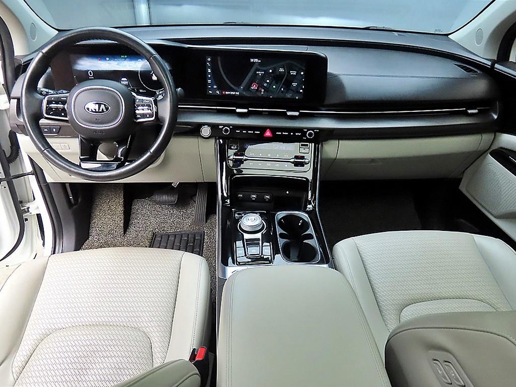 KIA Carnival - Vista 7