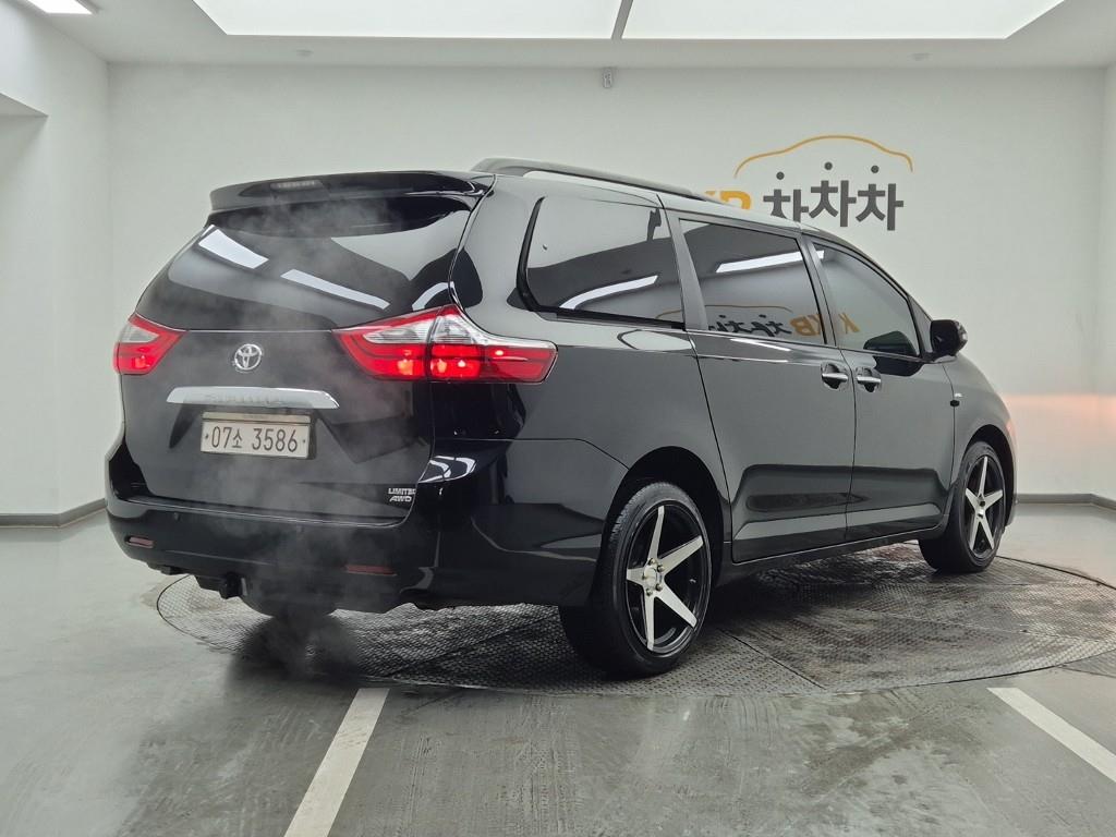 Toyota Siena - Vista 4