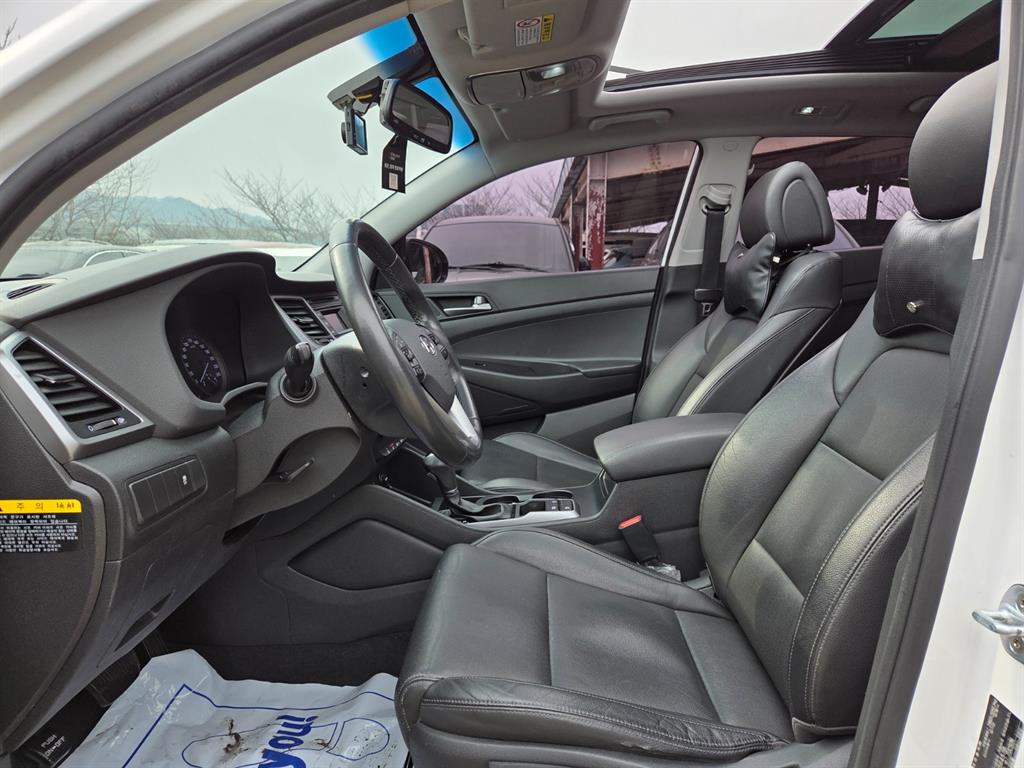 HYUNDAI Tucson - Vista 7