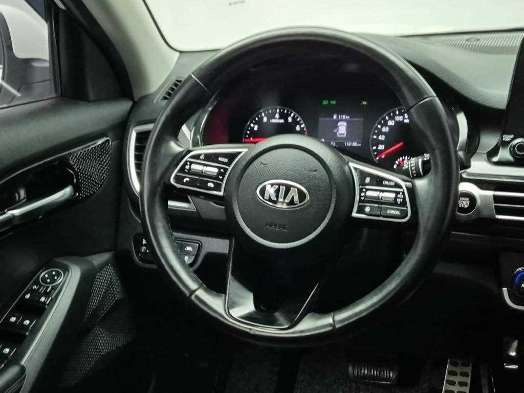 KIA Seltos - Vista 9