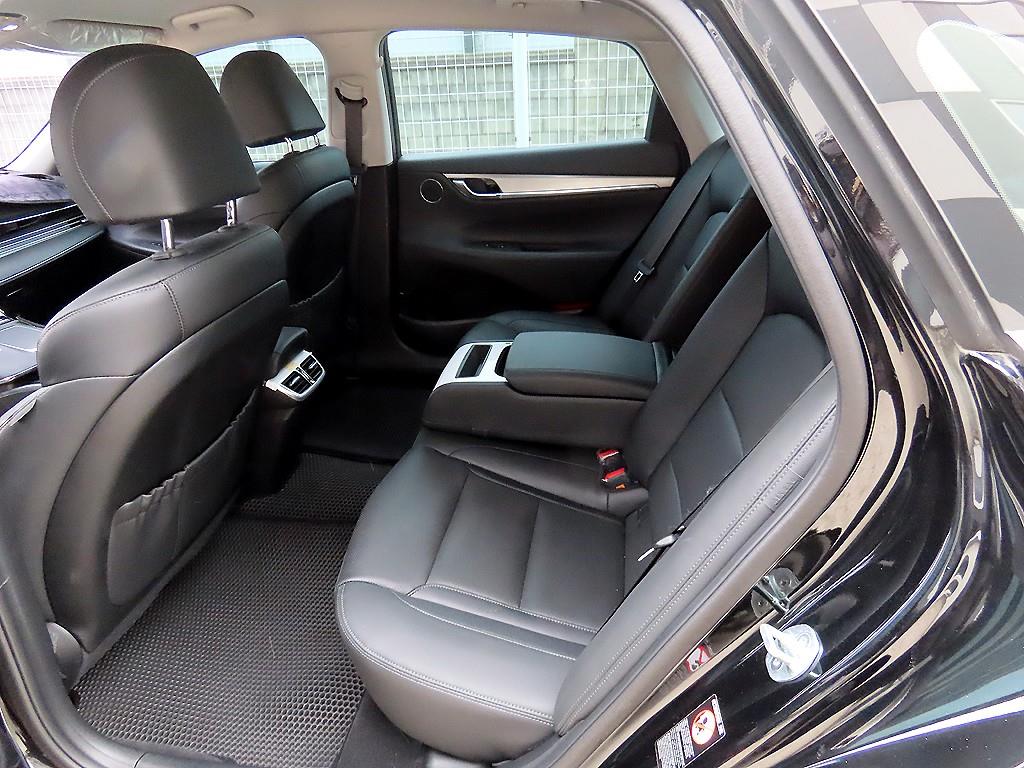 HYUNDAI Grandeur - Vista 6