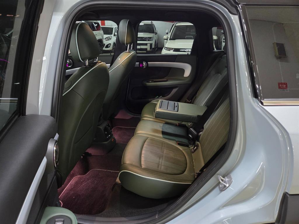 Mini Countryman - Vista 7