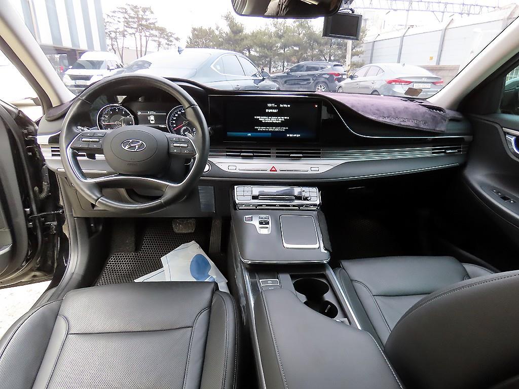 HYUNDAI Grandeur - Vista 7