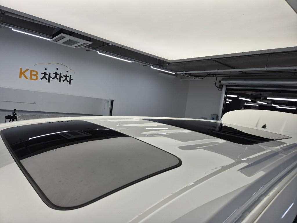 HYUNDAI Staria 2023 Blanco - Importación desde Corea - HF Imports Iquique - Foto 13