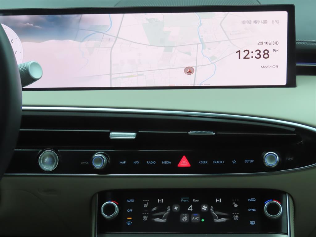 Genesis GV70 2025 Blanco - Importación desde Corea - HF Imports Iquique - Foto 8