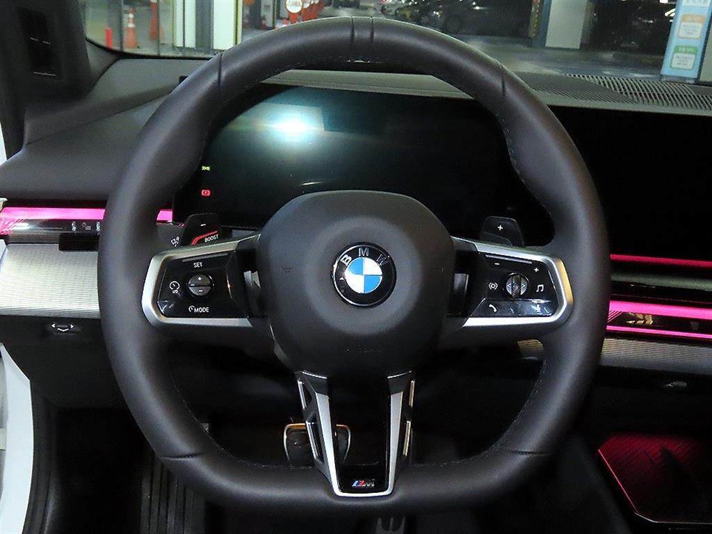 BMW 5 Series - Vista 8