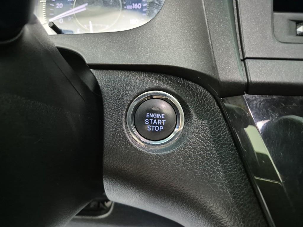 Toyota Siena 2017 Negro - Importación desde Corea - HF Imports Iquique - Foto 17