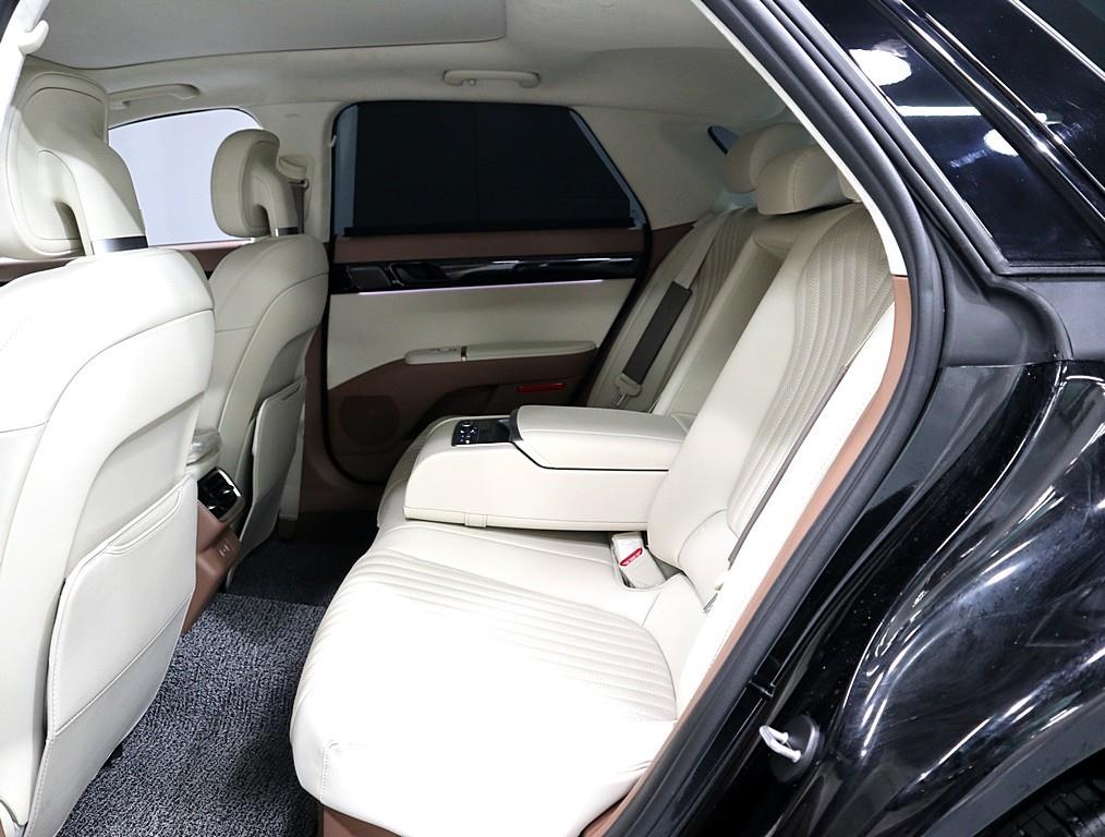 HYUNDAI Grandeur - Vista 10