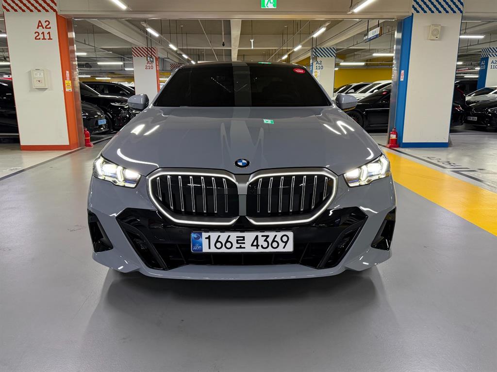 BMW 5 Series 2025 Gris - Importación desde Corea - HF Imports Iquique - Foto 1