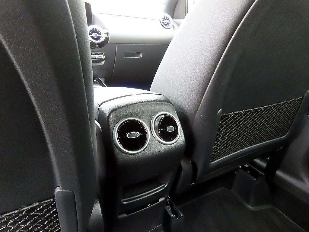 Mercedes Benz GLA Class 2025 Blanco - Importación desde Corea - HF Imports Iquique - Foto 16