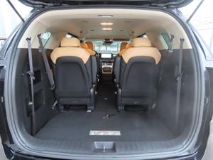KIA Carnival - Vista 10
