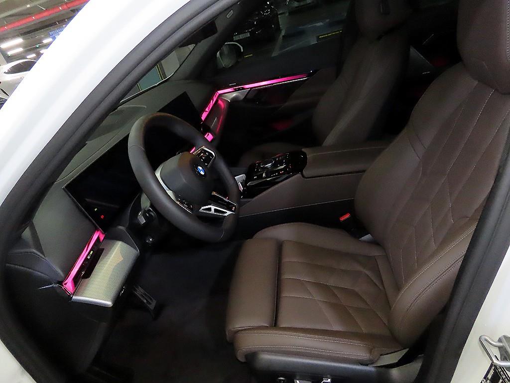 BMW 5 Series - Vista 6