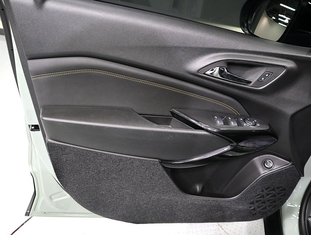 Chevrolet Trax - Vista 8