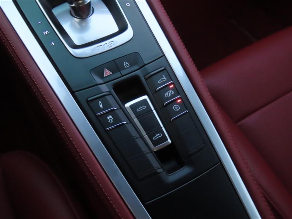 Porsche 718 2023 Gris - Importación desde Corea - HF Imports Iquique - Foto 7