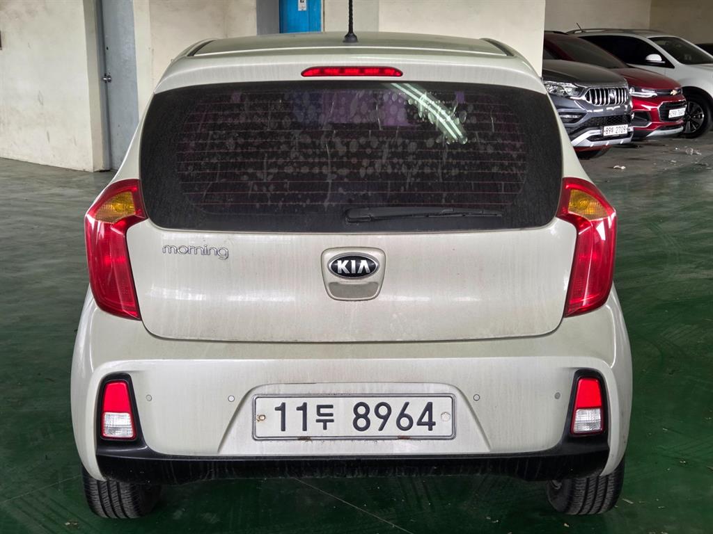 KIA Morning - Vista 4