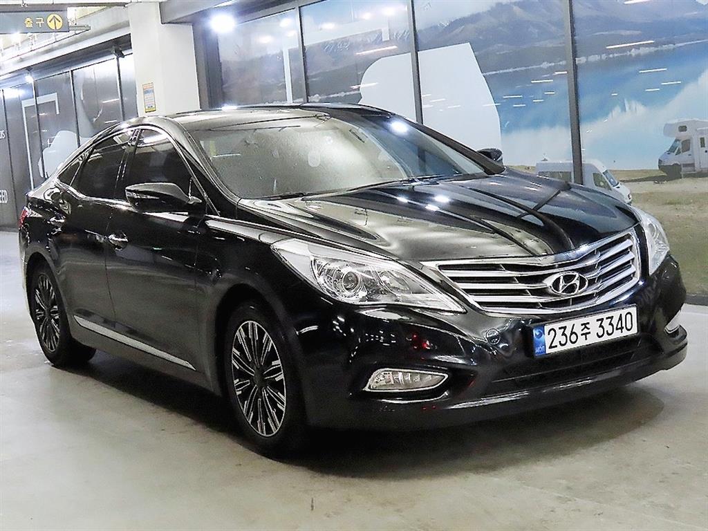 HYUNDAI Grandeur - Vista 2