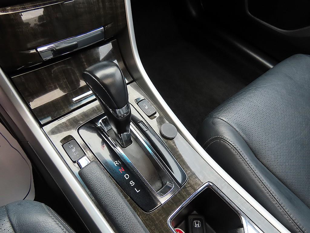 Honda Accord - Vista 10