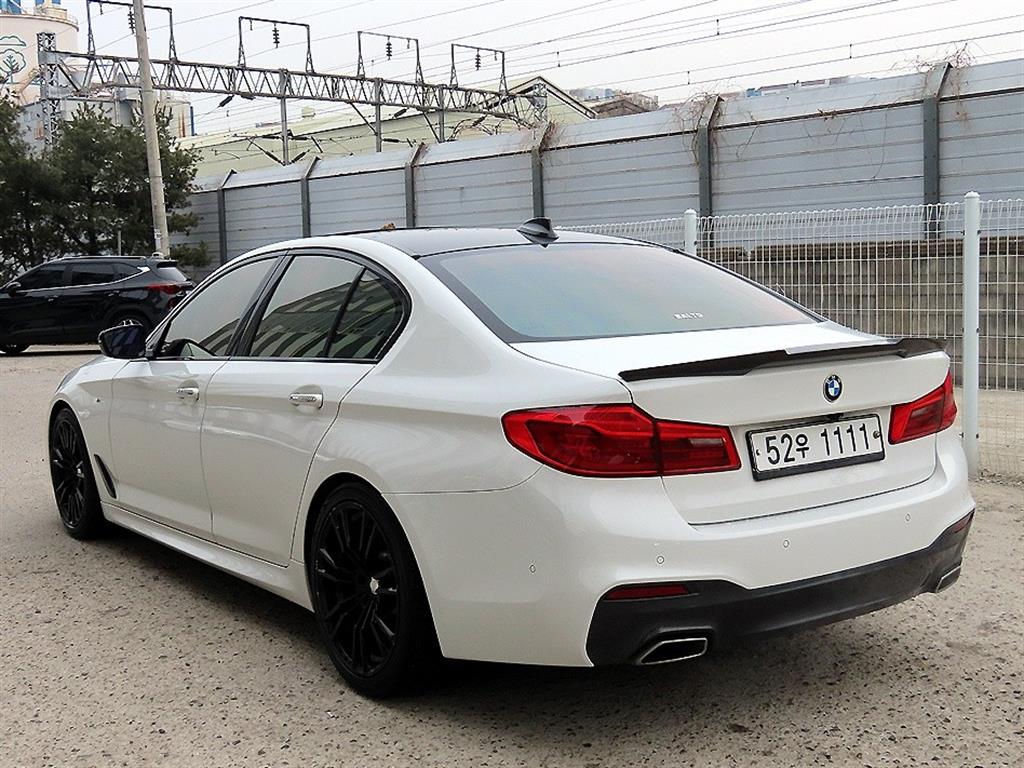 BMW 5 Series - Vista 3