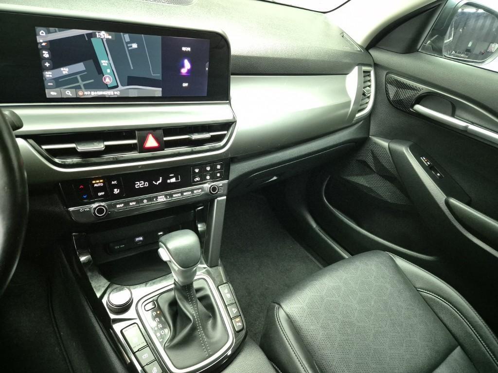 KIA Seltos - Vista 10