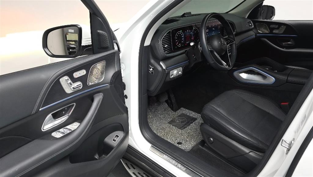 Mercedes Benz GLE Class - Vista 10