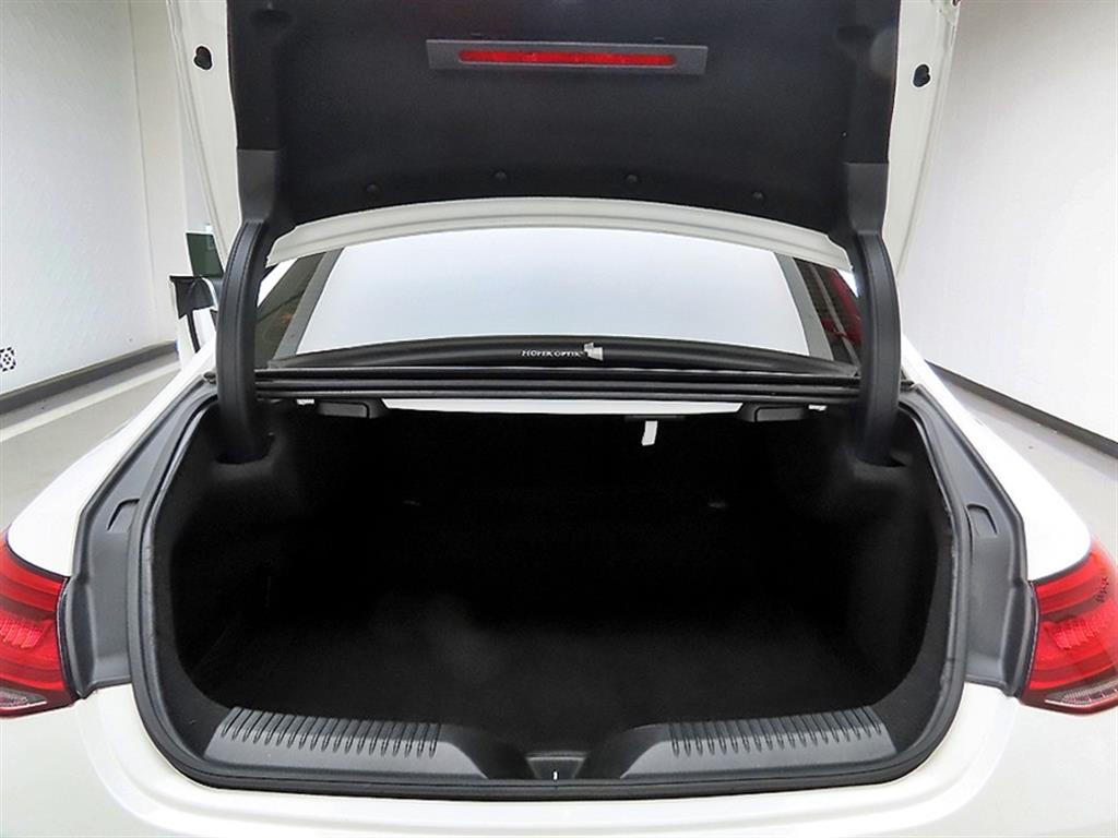 Mercedes Benz CLS Class - Vista 5