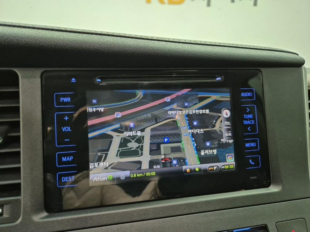 Toyota Siena 2017 Negro - Importación desde Corea - HF Imports Iquique - Foto 14