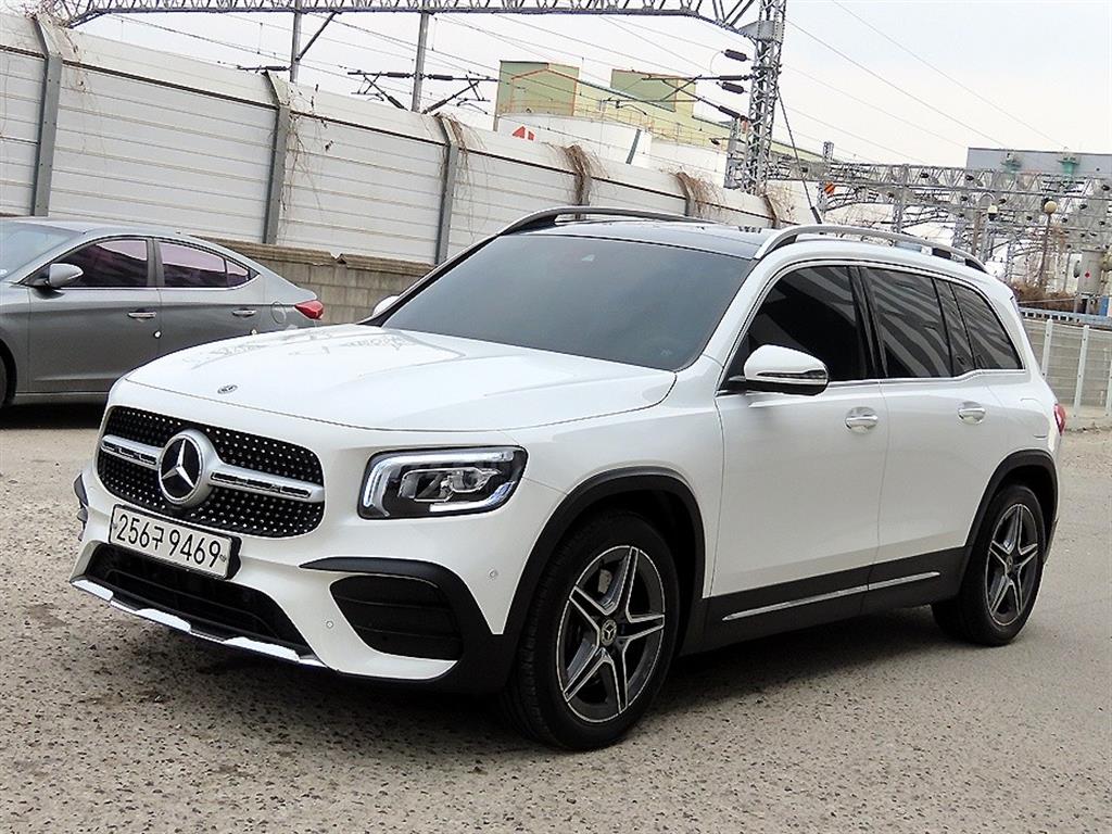 Mercedes Benz GLB Class - Vista 2