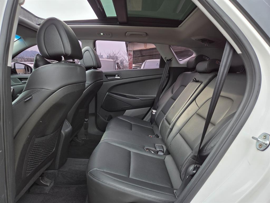 HYUNDAI Tucson - Vista 8