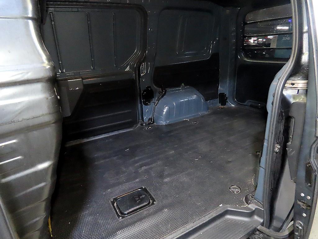 HYUNDAI Staria - Vista 7