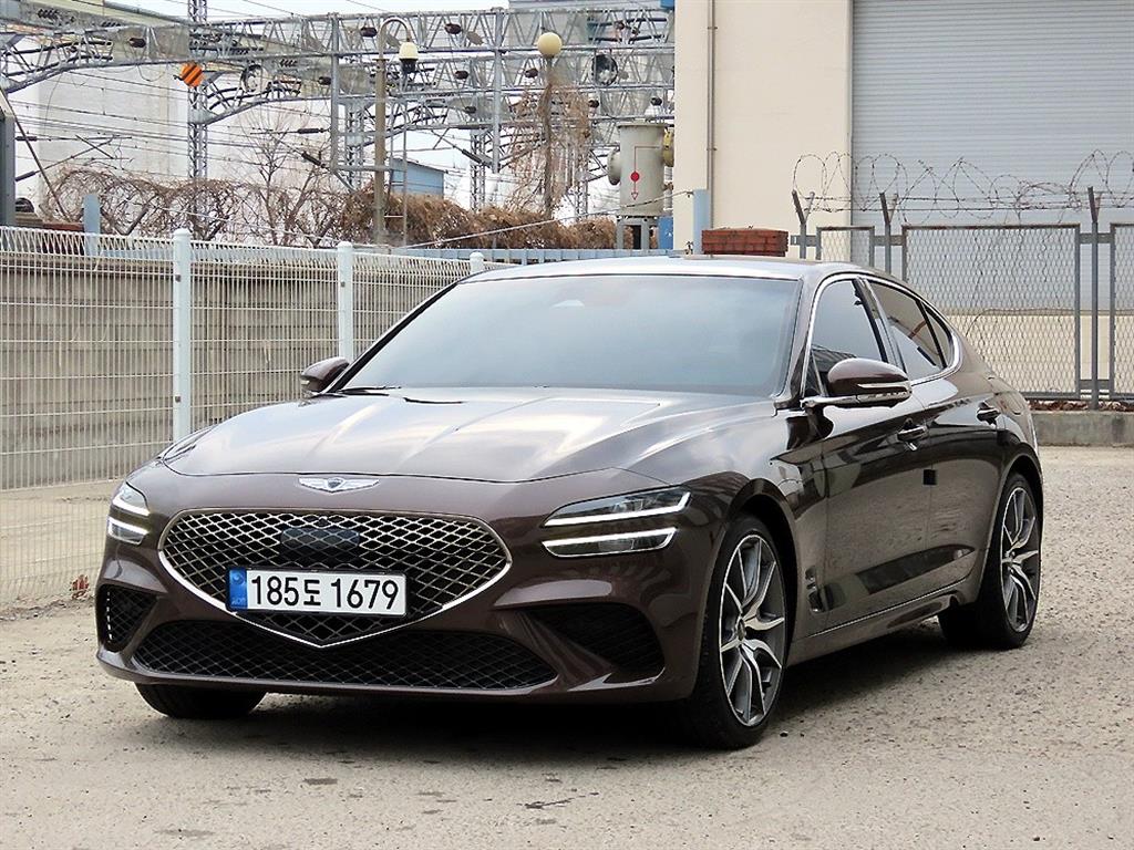 Genesis G70 - Vista 2